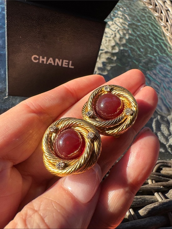 CHANEL Jewelry - Chanel Vintage Red Gripoix Glass Cabochon ClipOn Earrings